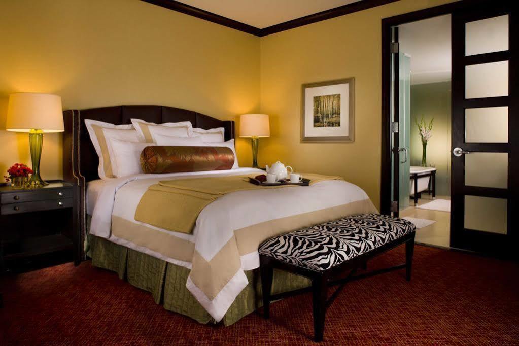New Orleans Marriott Metairie At Lakeway Екстериор снимка